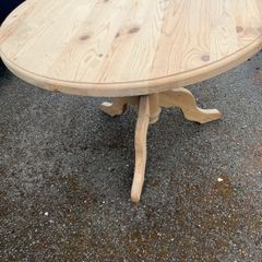 Pine dining table