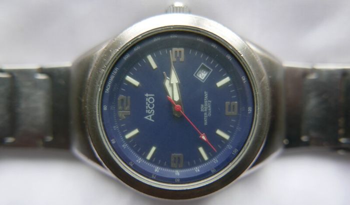 Ascot Water Resistant  30 M Men Quartz Watch New Battery