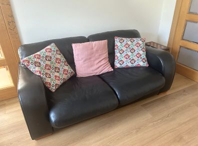 Leather style sofa, black