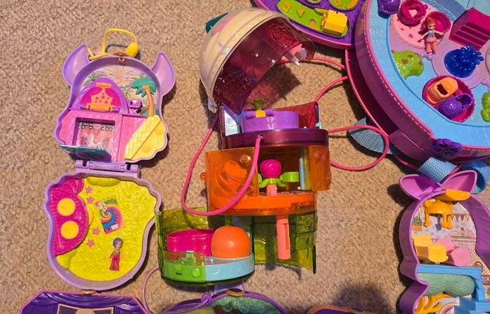 Lot of Polly Pocket toys for a girl