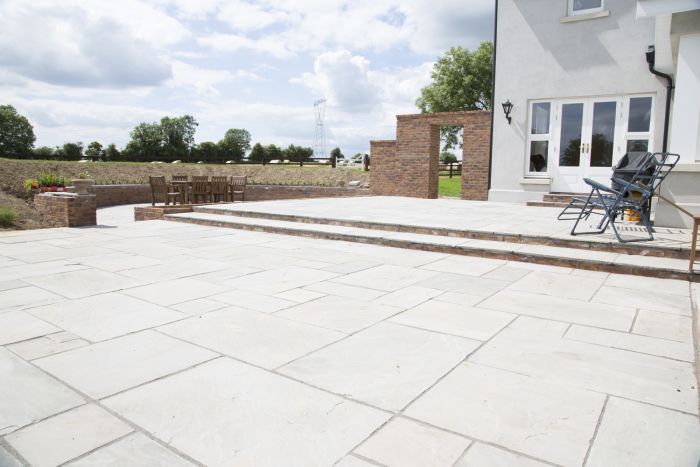 Kandla Grey Sandstone Hand-Cut Calibrated Paving Patio Pack B / 15.12m2