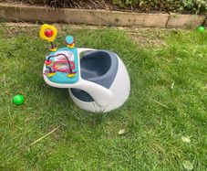 mamas and papas baby bumbo seat and tray table