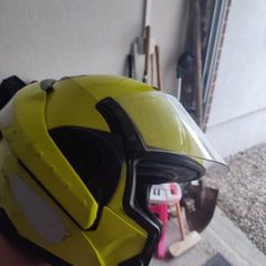 Motorcycle helmet