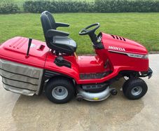 2023 Honda 2417 Mower