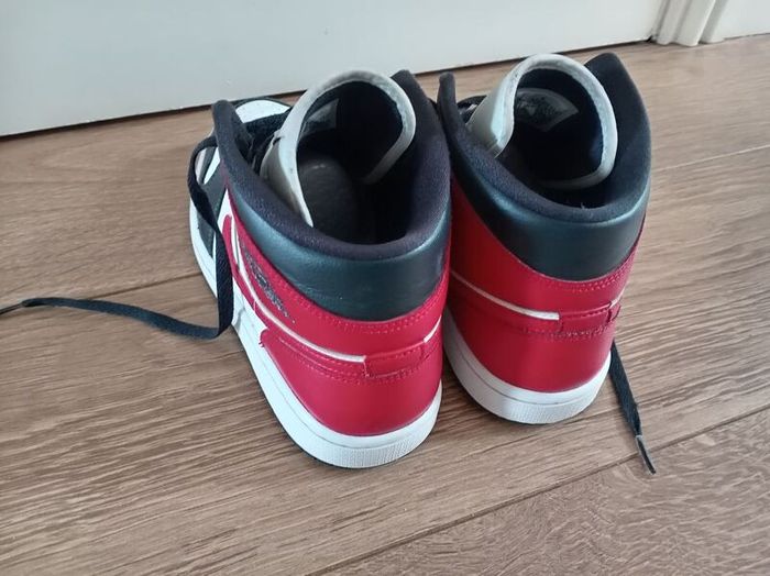 Nike Air Jordan 1