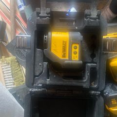 Laser level