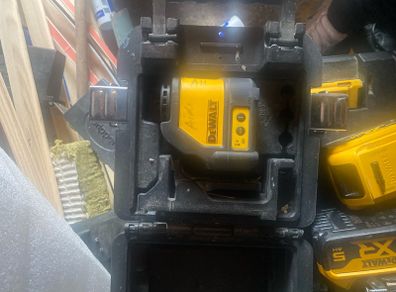 Laser level