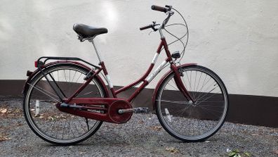Three speed womens town bike