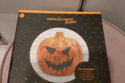Ceramic halloween pumpkin kit to decorate