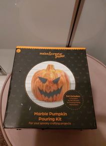 Ceramic halloween pumpkin kit to decorate