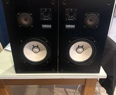 Yamaha NS-144 speakers