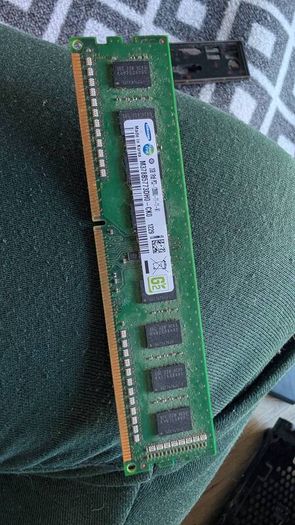 Samsung 2x2gb 4gb 1rx8 Pc3-12800u Ddr3 1600mhz Dimm Memory Ram M378b5773dh0-ck0