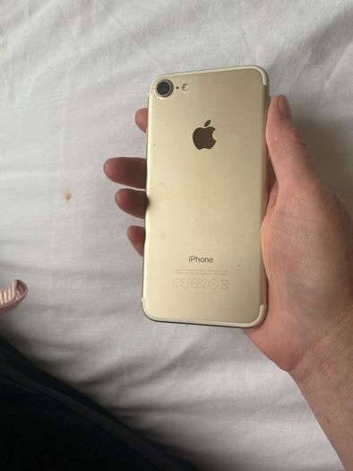 iPhone7, 128gb, Sim Free, White and Gold, Battery Health 100%