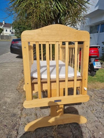 Free Wooden Co sleeper in excellent condition