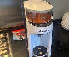 Baby Brezza - Baby Formula Maker