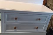 Chest of drawers lowboy