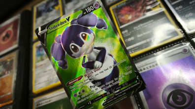 Indeed V ! Ultra Rare ! Full Art ! from Sword & Shield Set ! 2020 ! Pokemon Card !