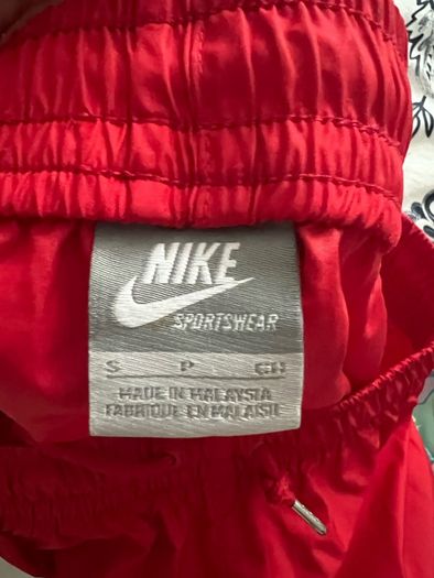 New Never worn Nike shorts Size S