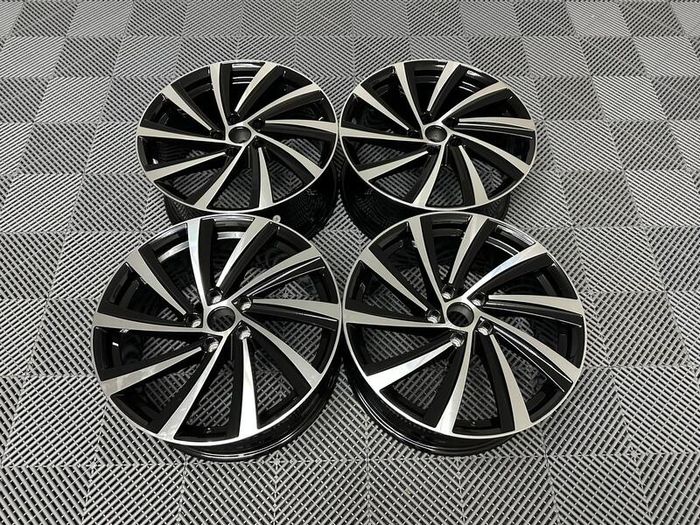 18 19" Skoda Perseus Style Alloy Wheels Octavia Scout Superb Karoq Kodiaq Enyaq A3 Vw Golf 5x112
