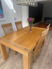 Extendable Table and Chairs
