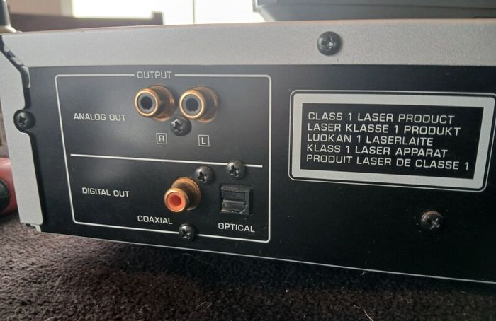 Yamaha CD-S300 CD Player