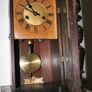 Vintage wall clock (in working order) Image 4