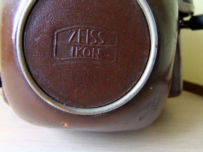 Zeiss Ikon Case