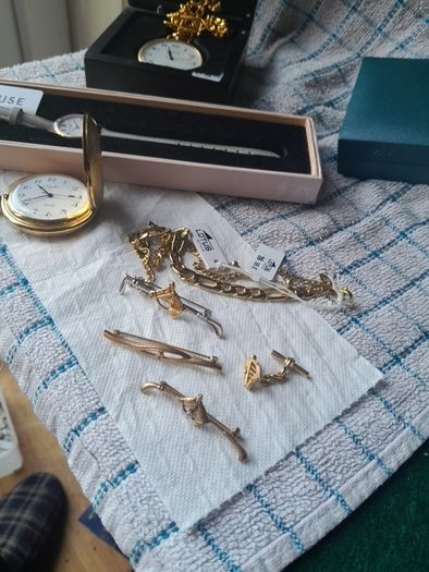 lot of jewellery