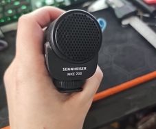 Sennheiser MKE200 mini shotgun mic