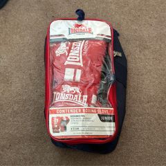 Lonsdale Boxing gloves