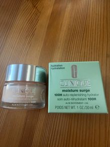 Clinique Moisture Surge