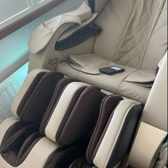 Luxurious massage chair. HUGE PRICE REDUCTION