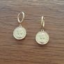 Very pretty golden fashion jewellery earrings Image 2