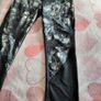 Ellesse 3/4 length leggings size UK XS Image 3