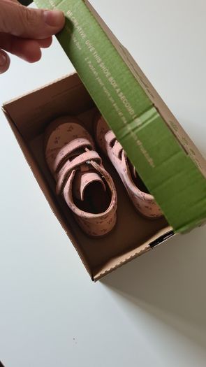 Leather Girls Shoes size 27 (EU), 9 (UK)