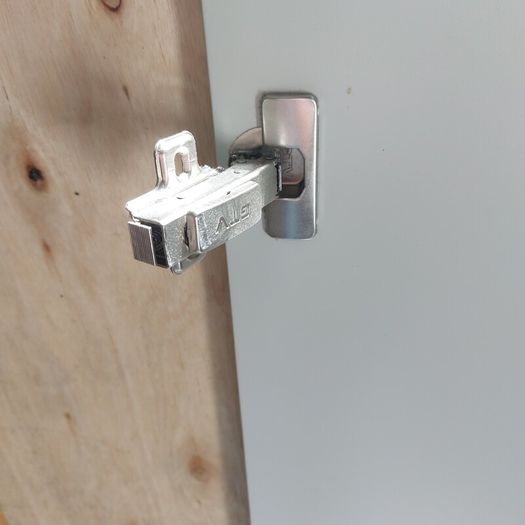 4 x Wardrobe / Cabinet Doors with soft close hinges