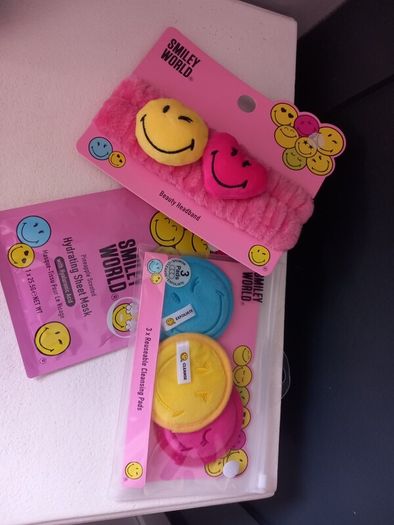 Brand New Smiley Gifts