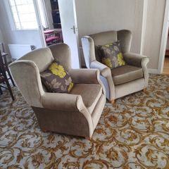 two good and very clean armchairs, from the good room, not used a lot.