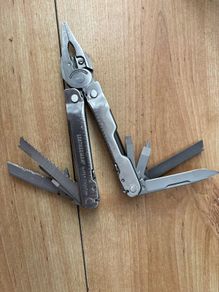 leatherman Supertool 300 camping fishing edc multitool