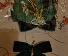 Christmas Decorations / Green Velvet Bows