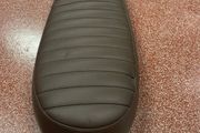 cafe racer saddle