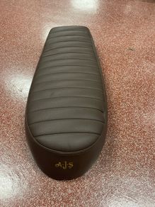 cafe racer saddle