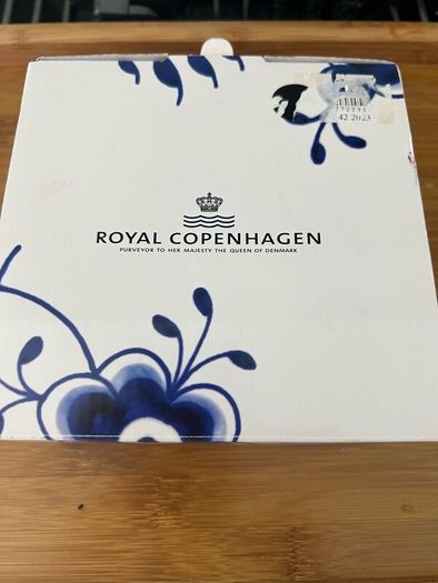 Royal Copenhagen dessert dish