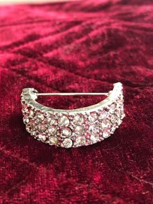 brooch