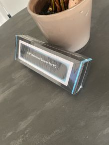 8.8" Lian li Universal Screen