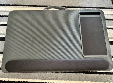 Laptop tray