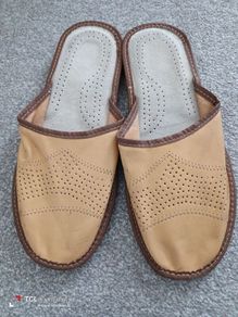 New. men's leather slippers