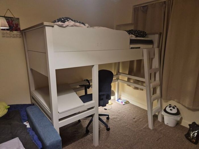 bunk bed