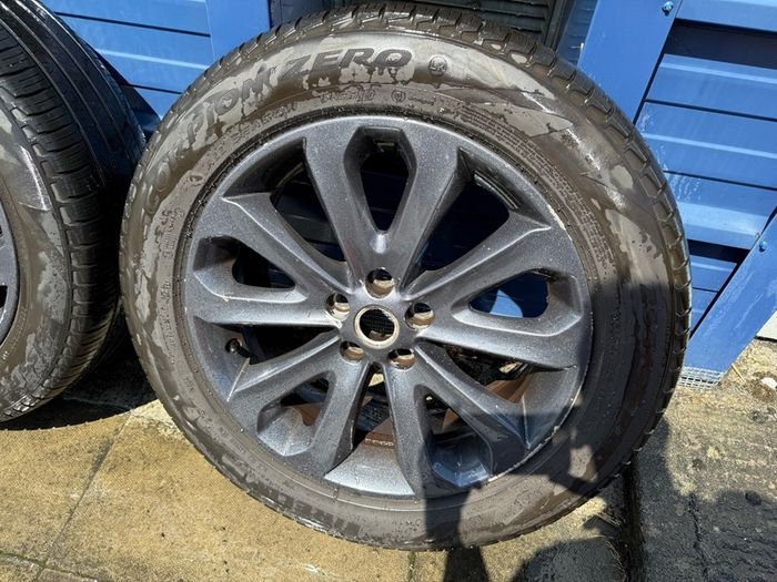 Range Rover Vogue Genuine 20" Alloy Wheels