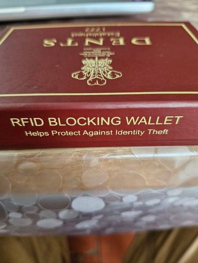 DENTS leather card holder with RFID blocking